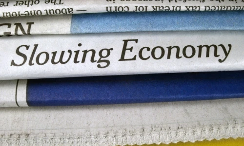 NAB sees economy slowing gradually, with rate cuts still ahead
