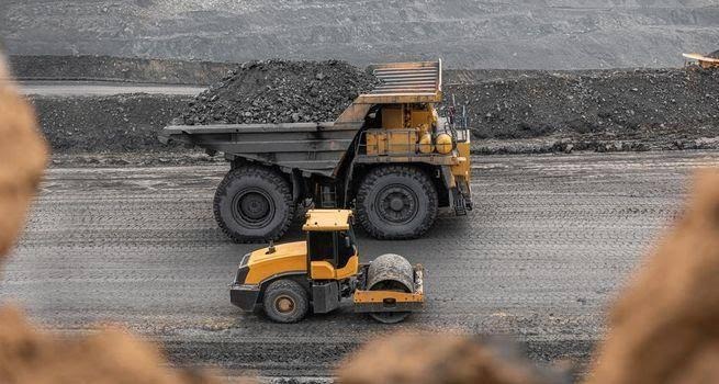 Silver Mines' (ASX:SVL) Bowdens Silver Project Advances Amid Permitting  Refresh and Record Exploration Results